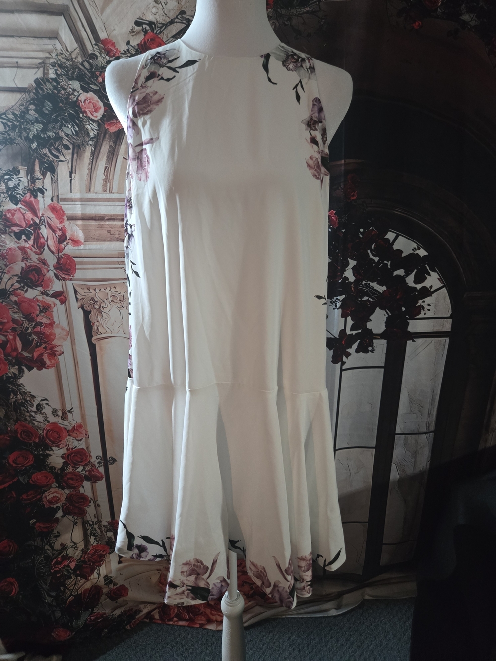 Stylestalker White Floral-Trim Sleeveless Mini Dress